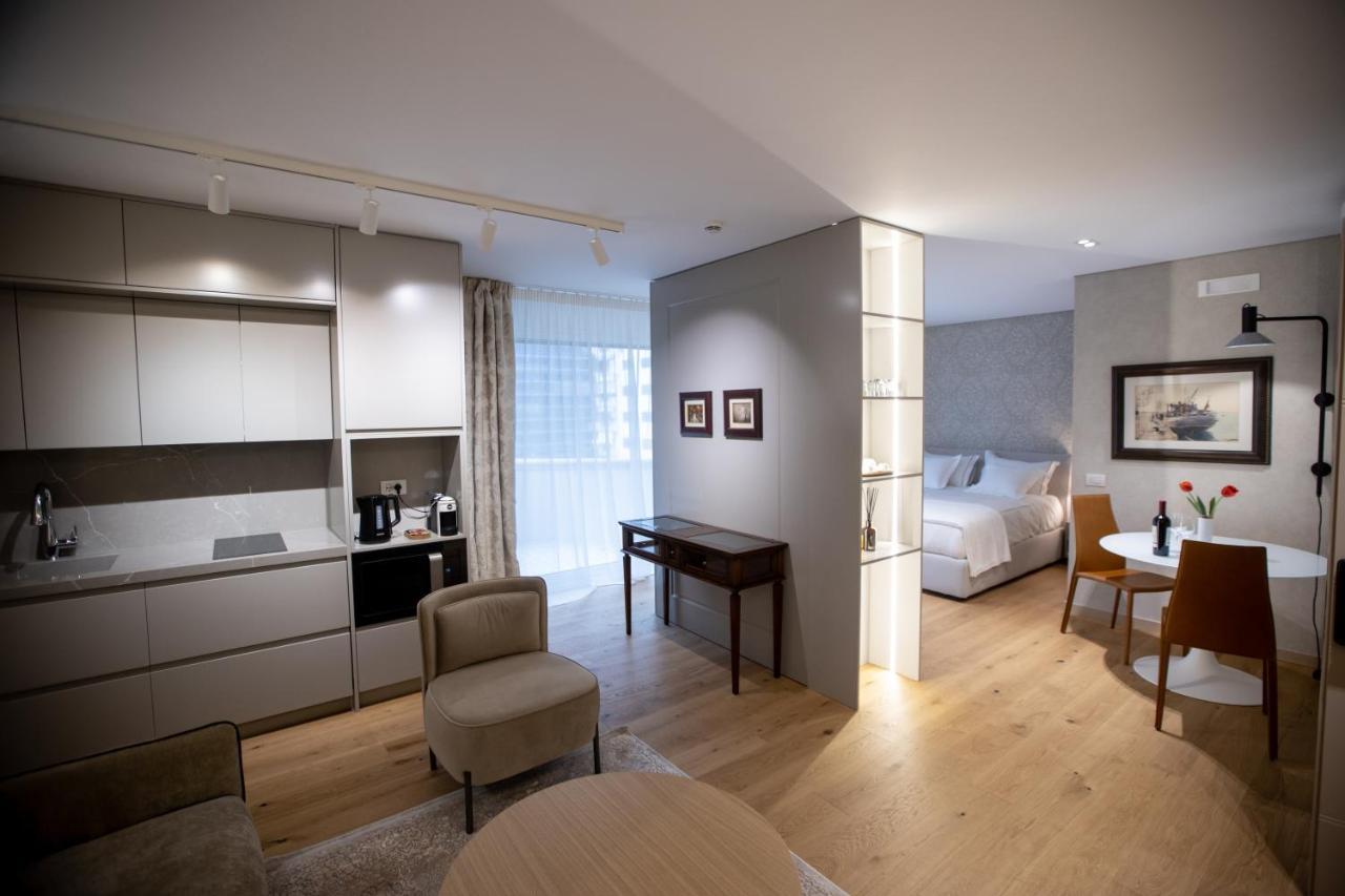 Seven Luxury Suites Tirana Exteriör bild