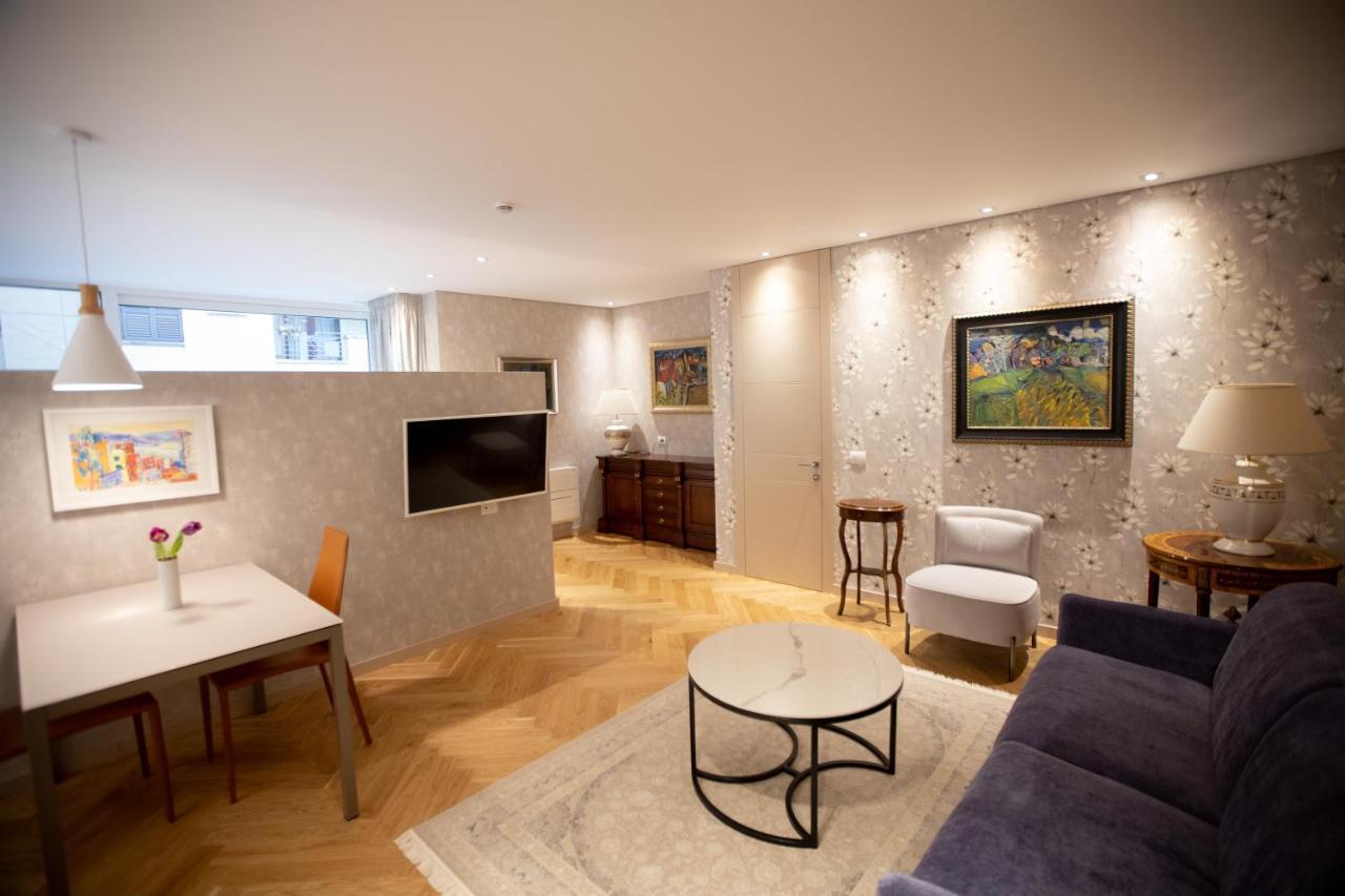Seven Luxury Suites Tirana Exteriör bild