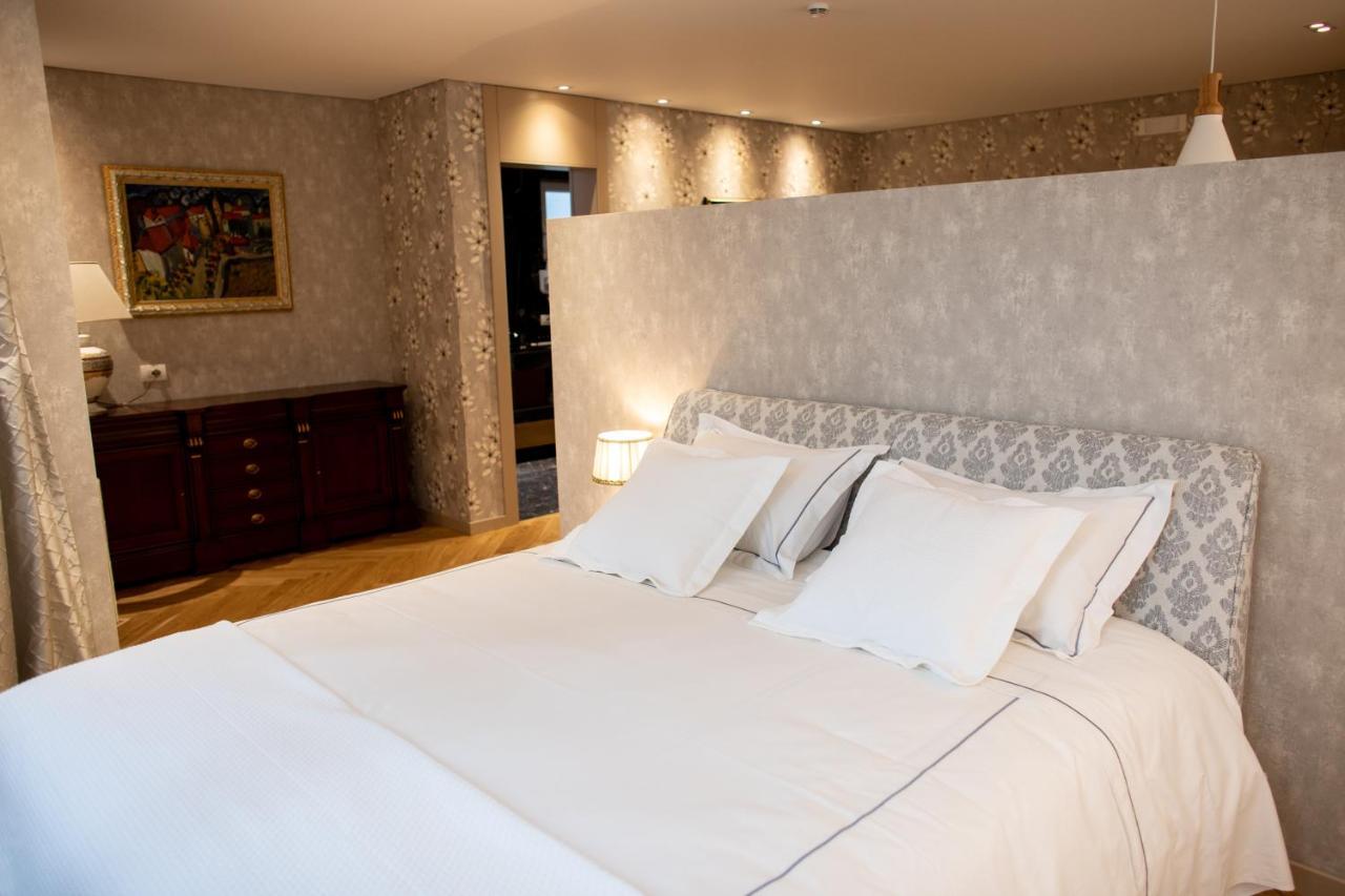 Seven Luxury Suites Tirana Exteriör bild