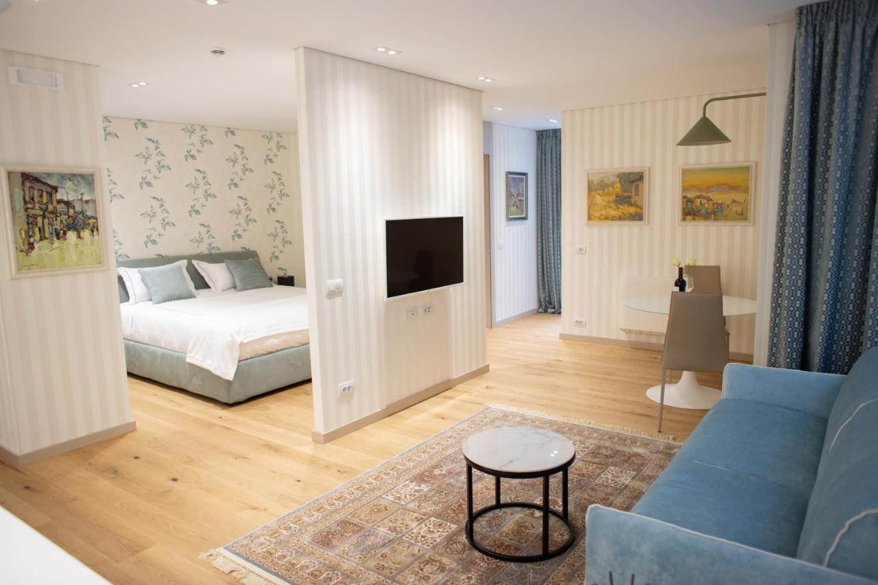Seven Luxury Suites Tirana Exteriör bild