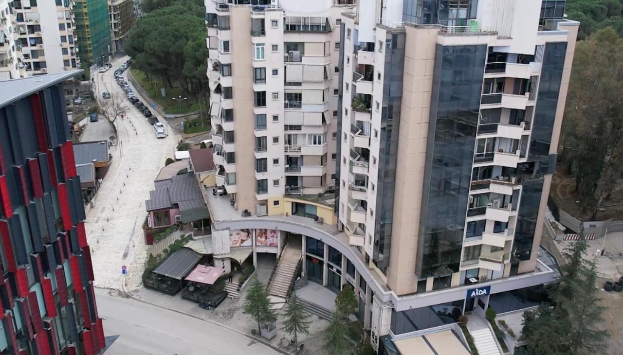 Seven Luxury Suites Tirana Exteriör bild