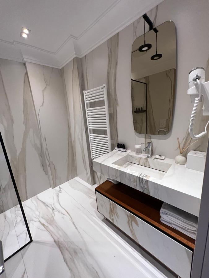 Seven Luxury Suites Tirana Exteriör bild